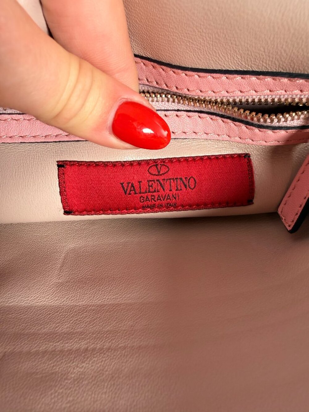 Valentino Rockstud Clutch - Picture 8 of 8